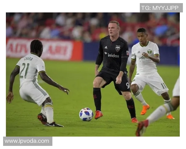 新英格兰与华盛顿足球直播对决精彩瞬间回顾与分析 新英格兰与华盛顿足球直播对决精彩瞬间回顾与分析